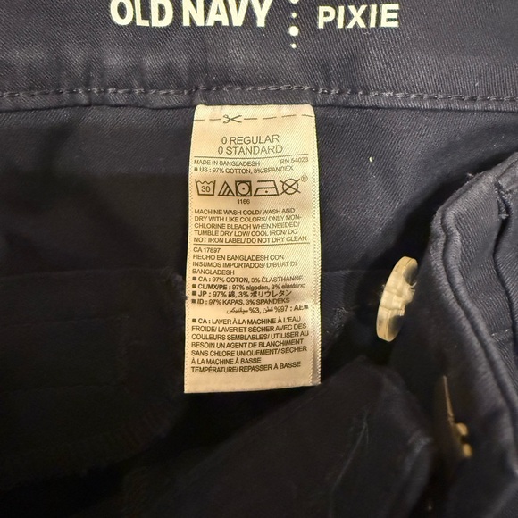 Old Navy pixie pants - Picture 5 of 5